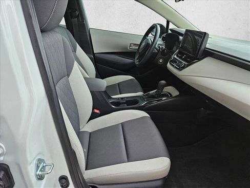 Used 2024 Toyota Corolla LE image 18