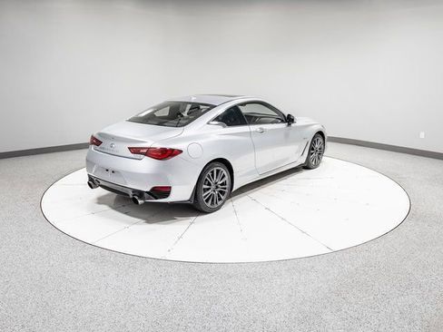 Used 2017 INFINITI Q60 Red Sport 400 image 25