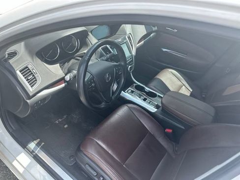 Used 2017 Acura TLX V6 w/ Technology Package FWD image 6