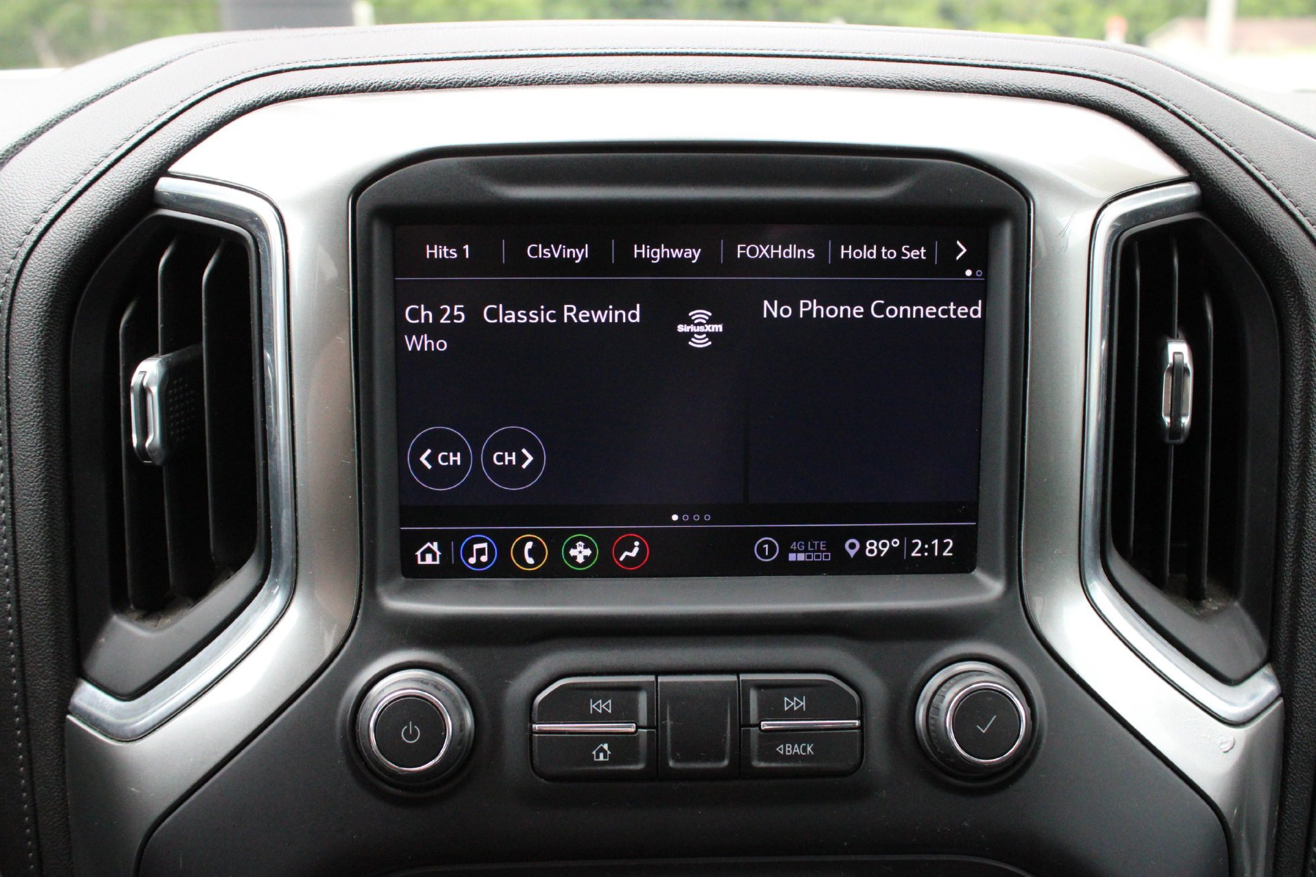 Used 2020 Chevrolet Silverado 1500 RST AWD/4WD image 35