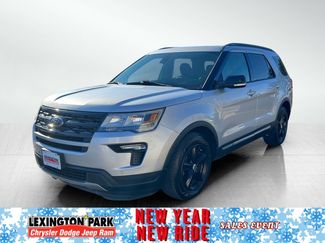 Used 2018 Ford Explorer XLT w/ Equipment Group 202A video 2
