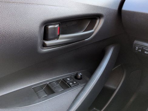 Certified 2022 Toyota Corolla LE image 25