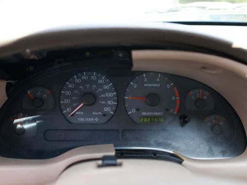 Used 2002 Ford Mustang Coupe RWD image 20