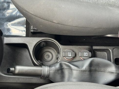 Used 2022 RAM ProMaster City Tradesman FWD image 16