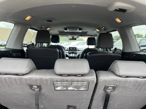 Used 2018 Honda Odyssey Elite image 15