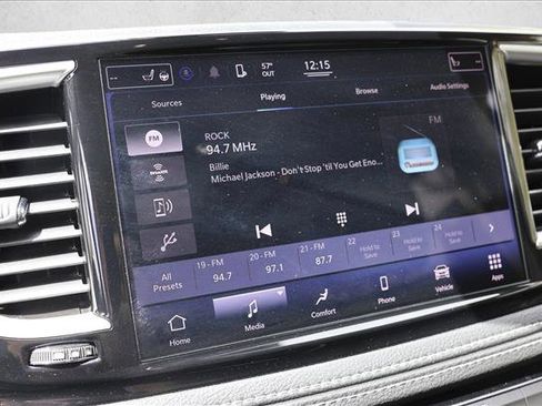 Used 2022 Chrysler Pacifica Touring-L AWD/4WD image 17