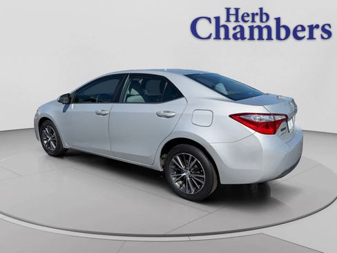 Used 2016 Toyota Corolla LE FWD image 3
