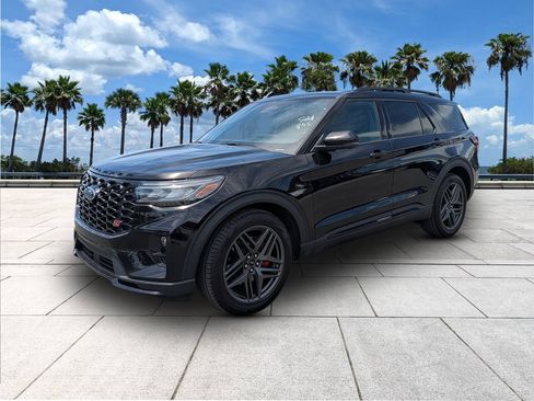 Used 2026 Ford Explorer ST w/ Sun And Sound Package AWD/4WD image 4
