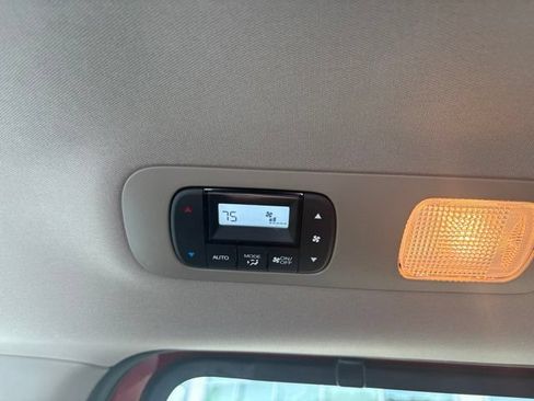 Certified 2024 Honda Odyssey Touring image 26