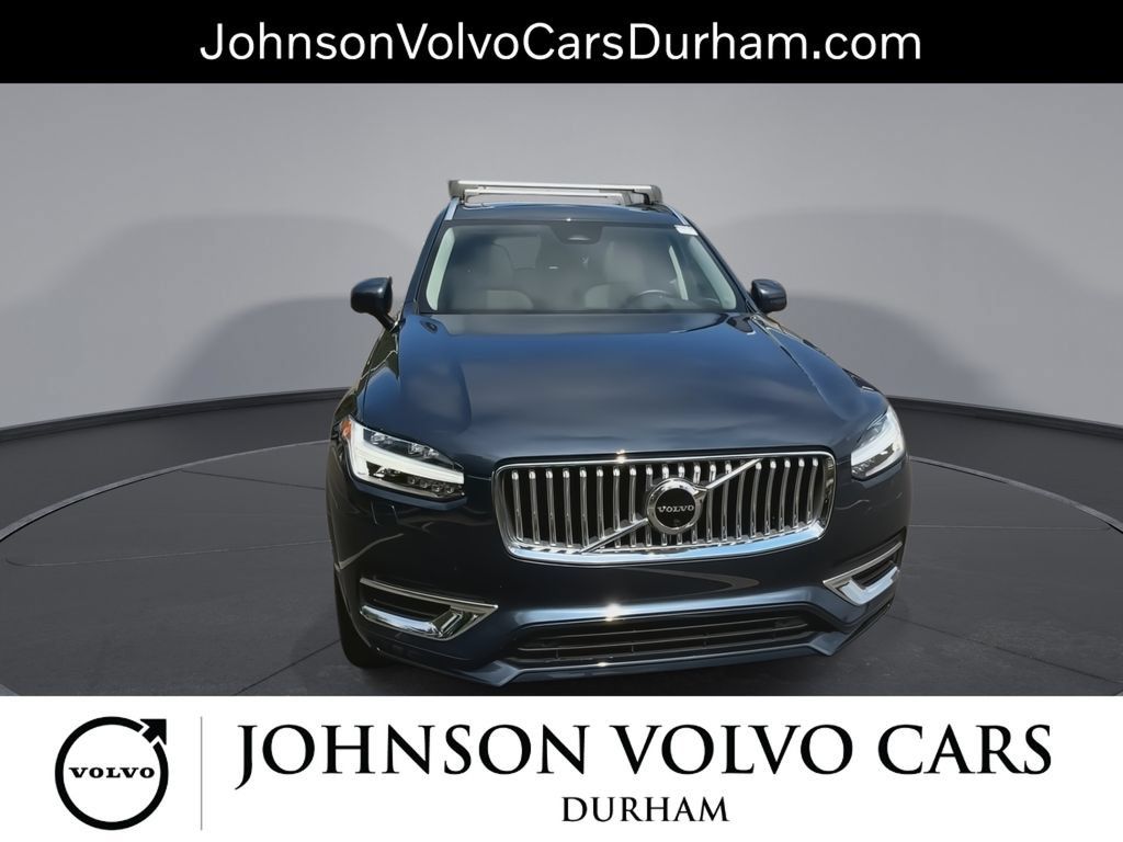 Used 2023 Volvo XC90 B6 Plus w/ Protection Package Premier AWD/4WD image 3