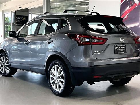 Used 2020 Nissan Rogue Sport SV w/ All-Weather Package AWD/4WD image 4