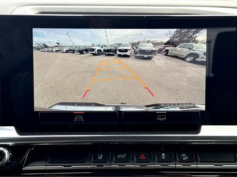 New 2026 GMC Sierra 2500 SLE w/ SLE Value Package; image 14