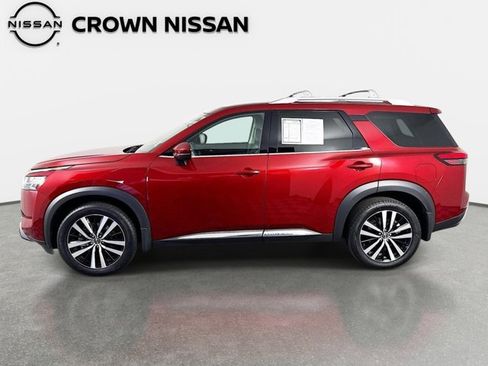 Certified 2023 Nissan Pathfinder Platinum AWD/4WD image 9