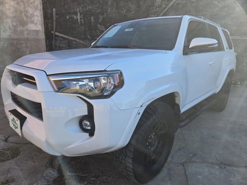 Used 2021 Toyota 4Runner SR5 Premium image 1
