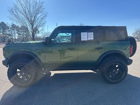 Used 2022 Ford Bronco Black Diamond image 2