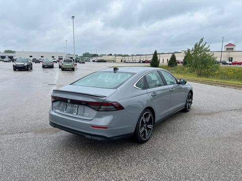 Used 2024 Honda Accord Sport image 5