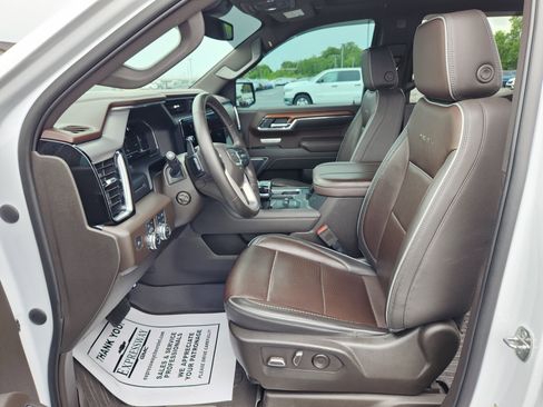 Used 2023 GMC Sierra 1500 Denali AWD/4WD image 12