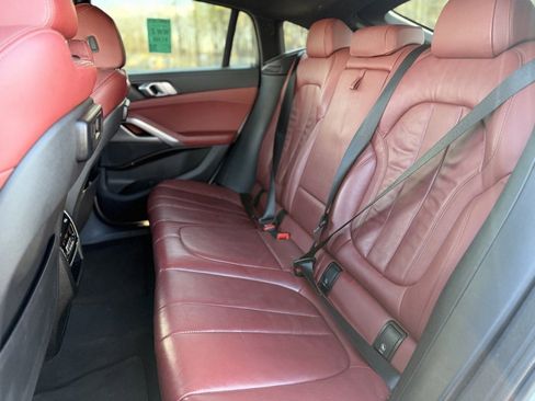 Used 2021 BMW X6 xDrive40i w/ Convenience Package image 14