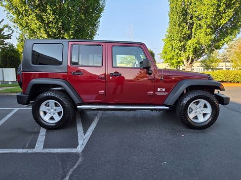 Used 2008 Jeep Wrangler Unlimited X AWD/4WD image 3