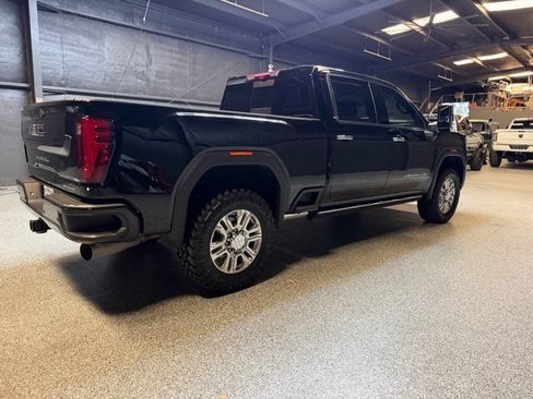 Used 2025 GMC Sierra 3500 Denali Ultimate AWD/4WD image 6