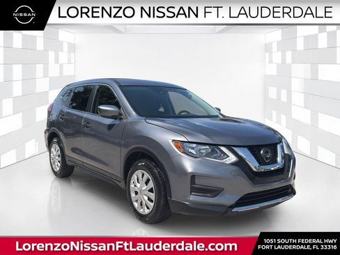 Used 2020 Nissan Rogue S FWD image 1