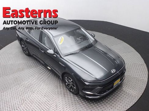Used 2024 Hyundai Sonata SEL FWD image 3