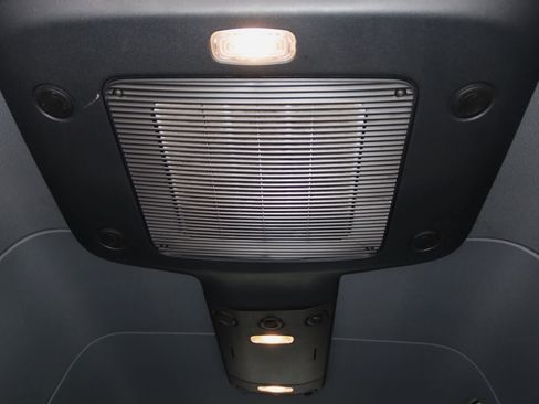 Used 2024 Mercedes-Benz Sprinter 2500 image 44