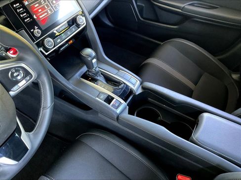 Used 2019 Honda Civic Sport image 16