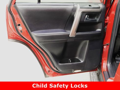 Used 2024 Toyota 4Runner SR5 image 26