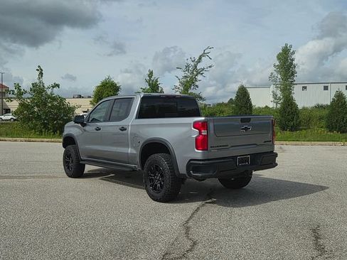 Used 2024 Chevrolet Silverado 1500 ZR2 w/ Technology Package AWD/4WD image 7