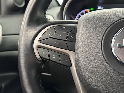 Used 2020 Jeep Grand Cherokee Altitude image 20