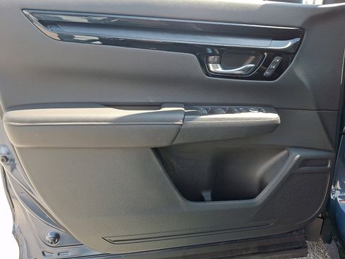 Used 2025 Honda CR-V EX-L image 12