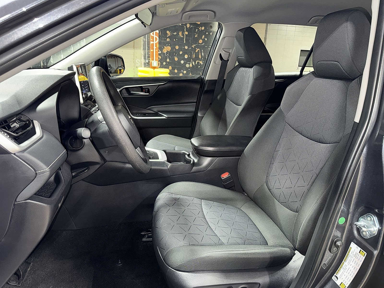 Certified 2025 Toyota RAV4 XLE AWD/4WD image 15