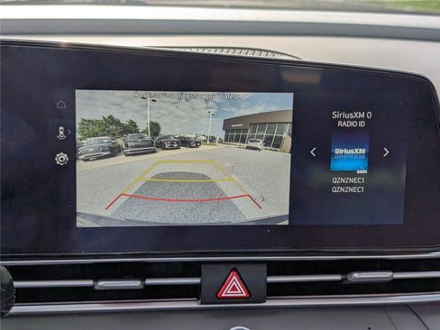 Used 2024 Hyundai Elantra SEL w/ Convenience Package FWD image 27