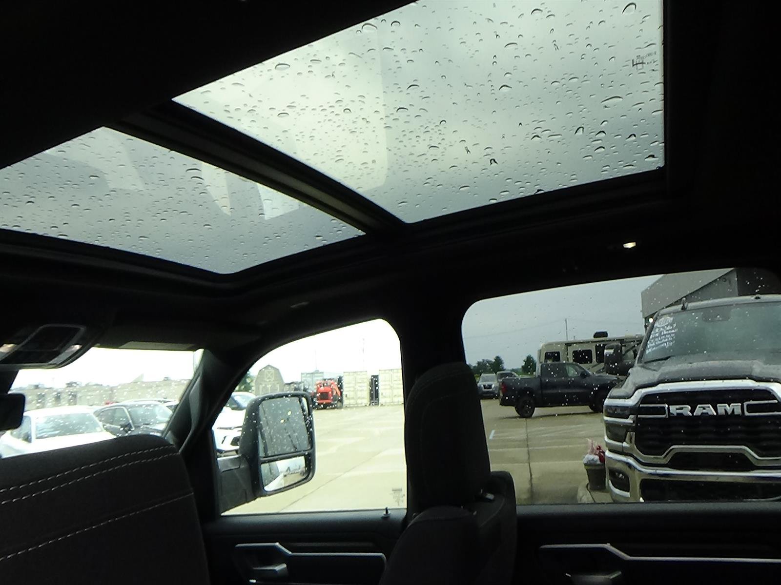 Used 2025 RAM 1500 Big Horn AWD/4WD image 17