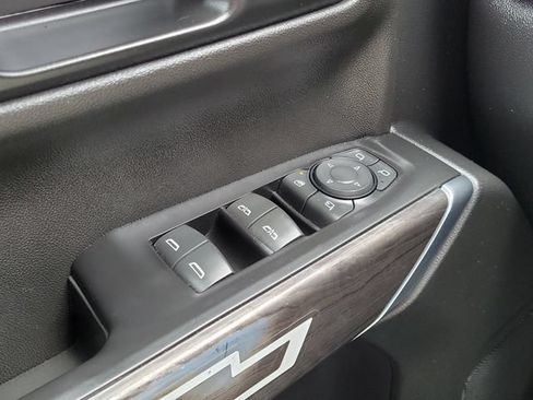 Used 2021 Chevrolet Silverado 1500 LTZ RWD image 19
