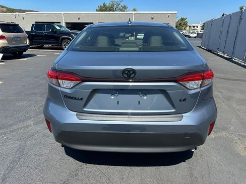 Used 2026 Toyota Corolla LE w/ LE Premium Package FWD image 3