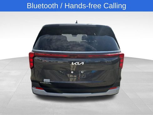 Used 2025 Kia Carnival FWD image 5