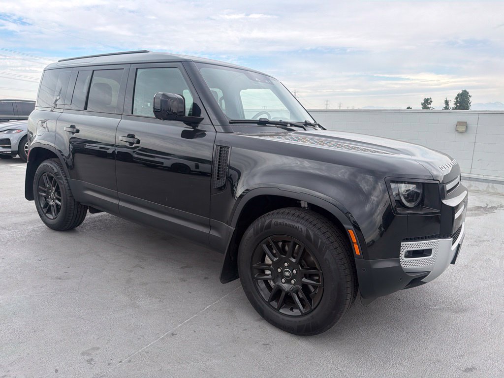 Used 2024 Land Rover Defender 110 S AWD/4WD image 2