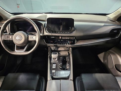 Used 2022 Nissan Rogue Platinum w/ Head-Up Display Package FWD image 10
