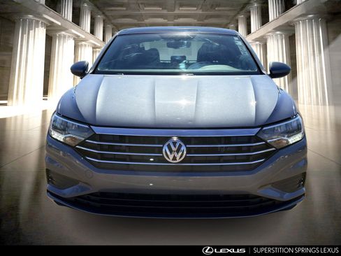 Used 2020 Volkswagen Jetta SE image 9