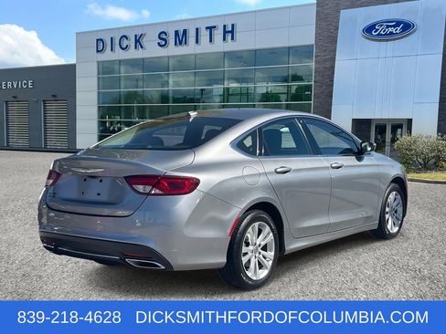 Used 2015 Chrysler 200 Limited w/ Convenience Group image 6
