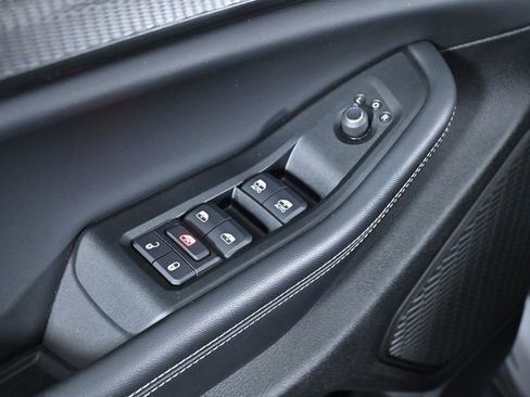 Used 2024 Jeep Grand Cherokee L Laredo image 22