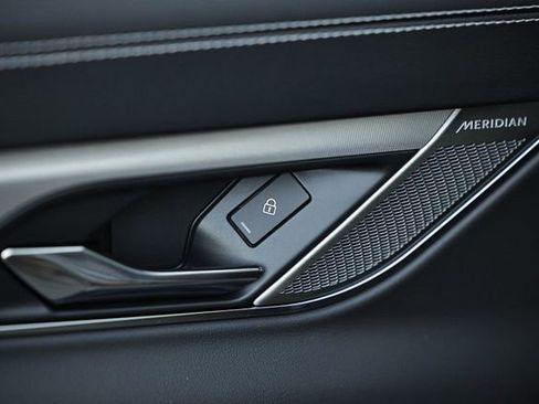 New 2024 Jaguar XF R-Dynamic SE image 33