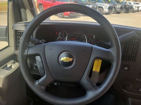 Used 2021 Chevrolet Express 3500 LT w/ LT Preferred Equipment Group image 22