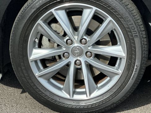 Used 2014 INFINITI Q50 Premium RWD image 29