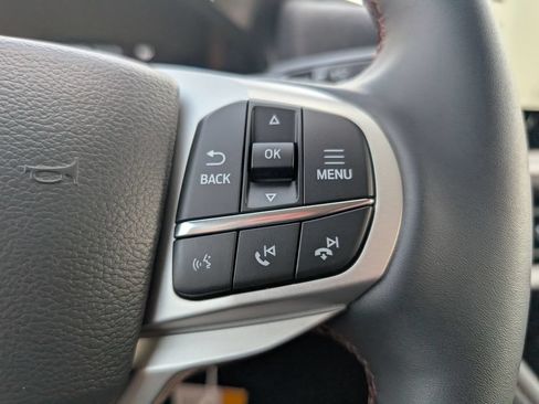 New 2026 Ford Explorer Active RWD image 11