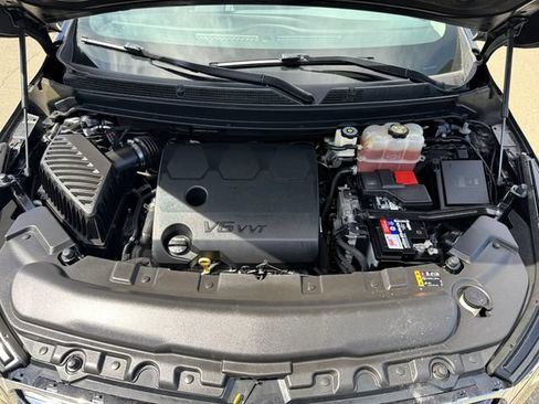 Used 2018 Buick Enclave Essence FWD image 13