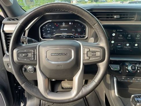 Used 2022 GMC Sierra 1500 Denali AWD/4WD image 15