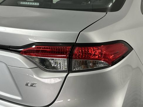 Used 2025 Toyota Corolla LE FWD image 24